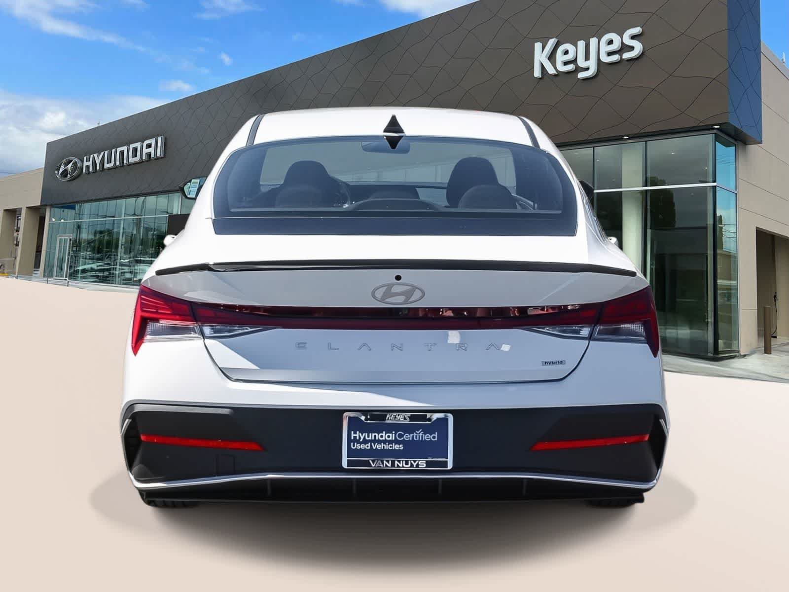 Certified 2025 Hyundai Elantra SEL FWD image 6