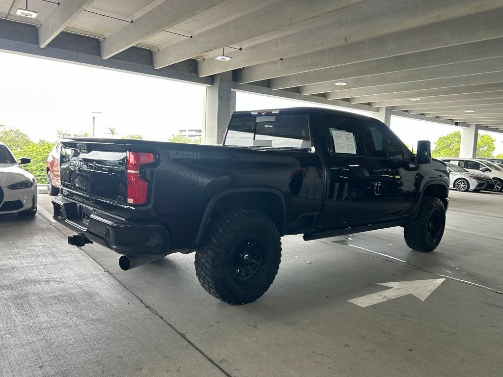 Used 2025 Chevrolet Silverado 2500 LTZ w/ Trail Boss Package AWD/4WD image 5