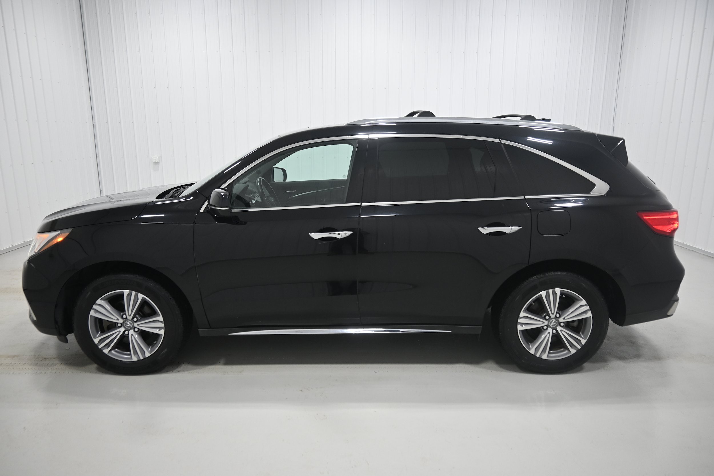 Used 2020 Acura MDX SH-AWD image 27