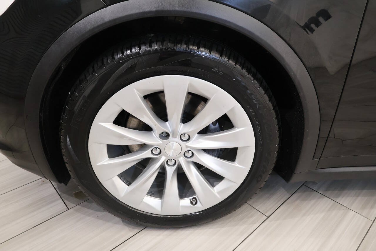 Used 2017 Tesla Model X 75D AWD/4WD image 10