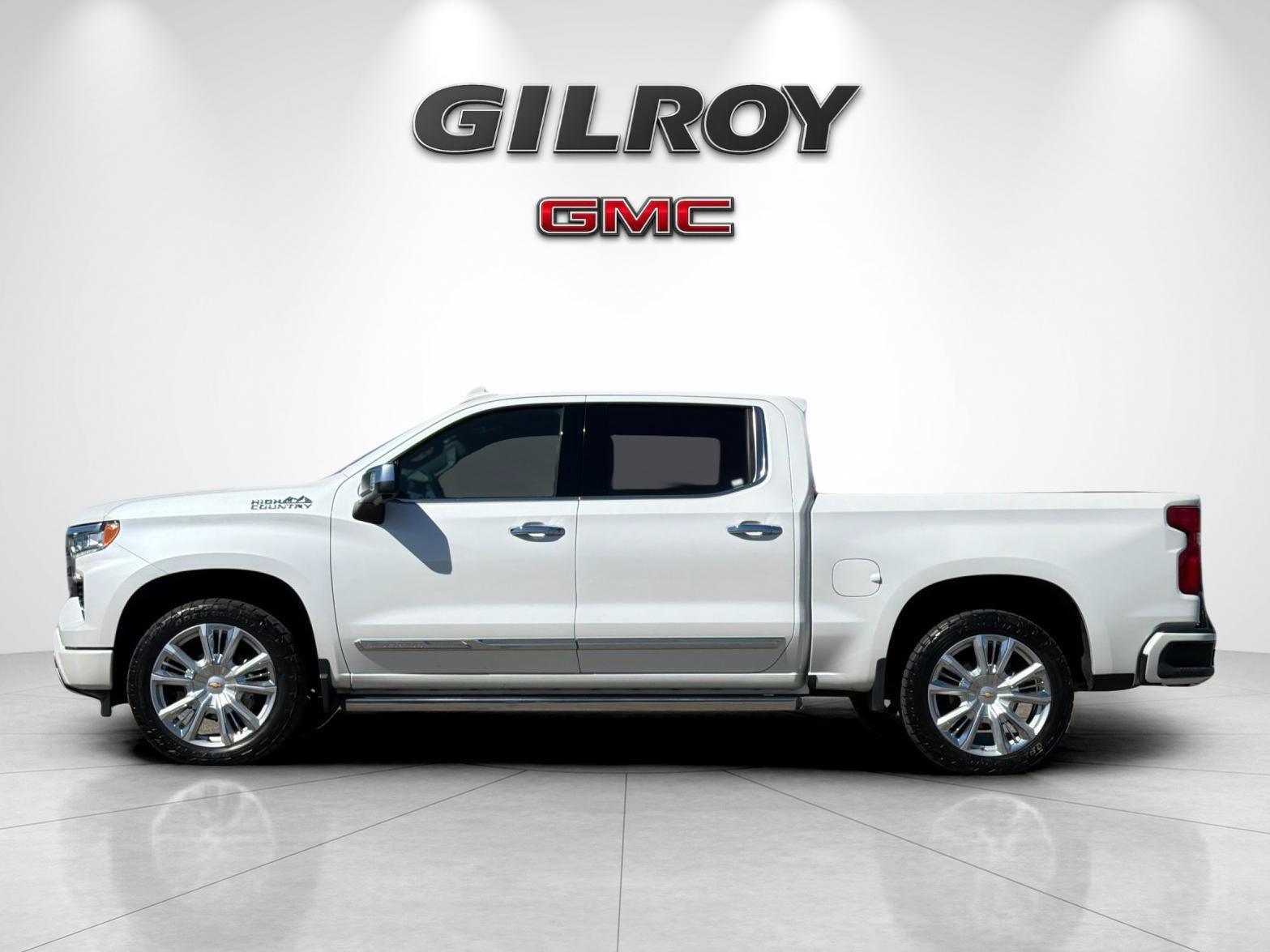 Used 2024 Chevrolet Silverado 1500 High Country AWD/4WD image 6