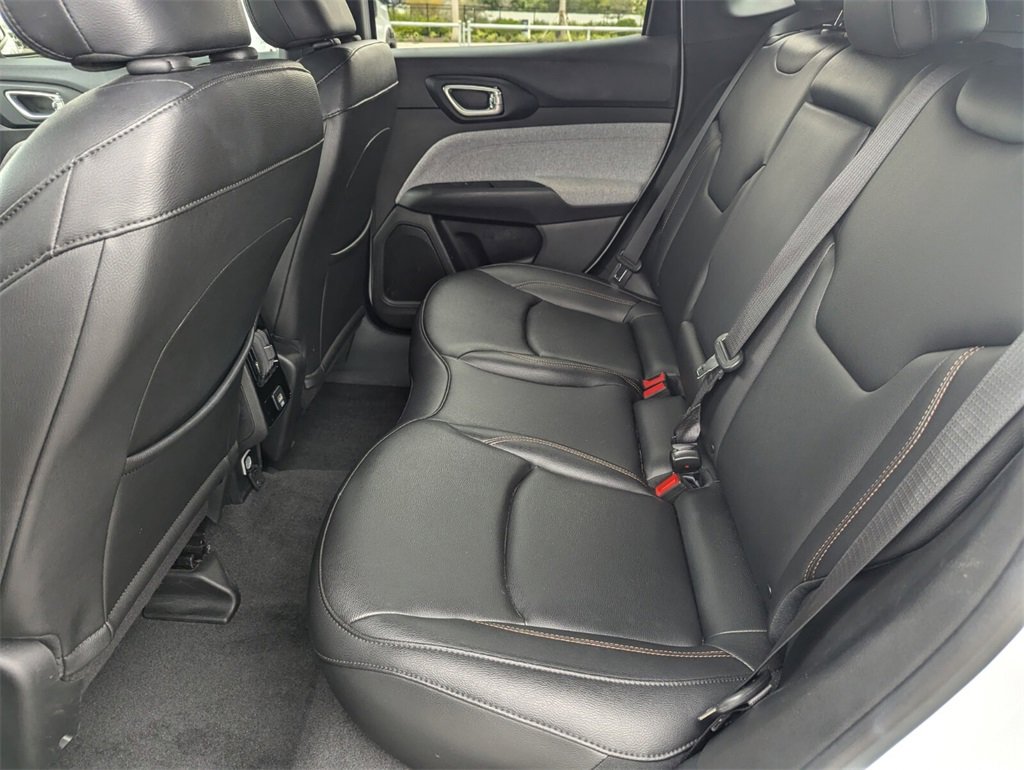 Certified 2024 Jeep Compass Latitude image 18