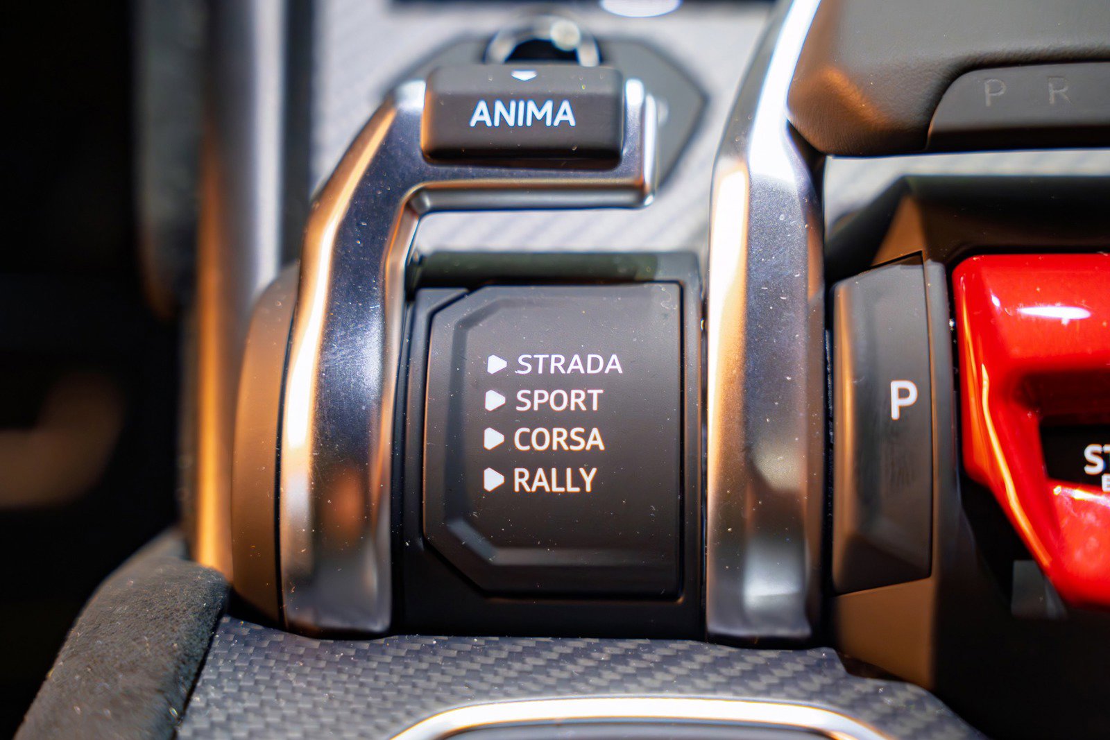 Used 2024 Lamborghini Urus Performante image 35