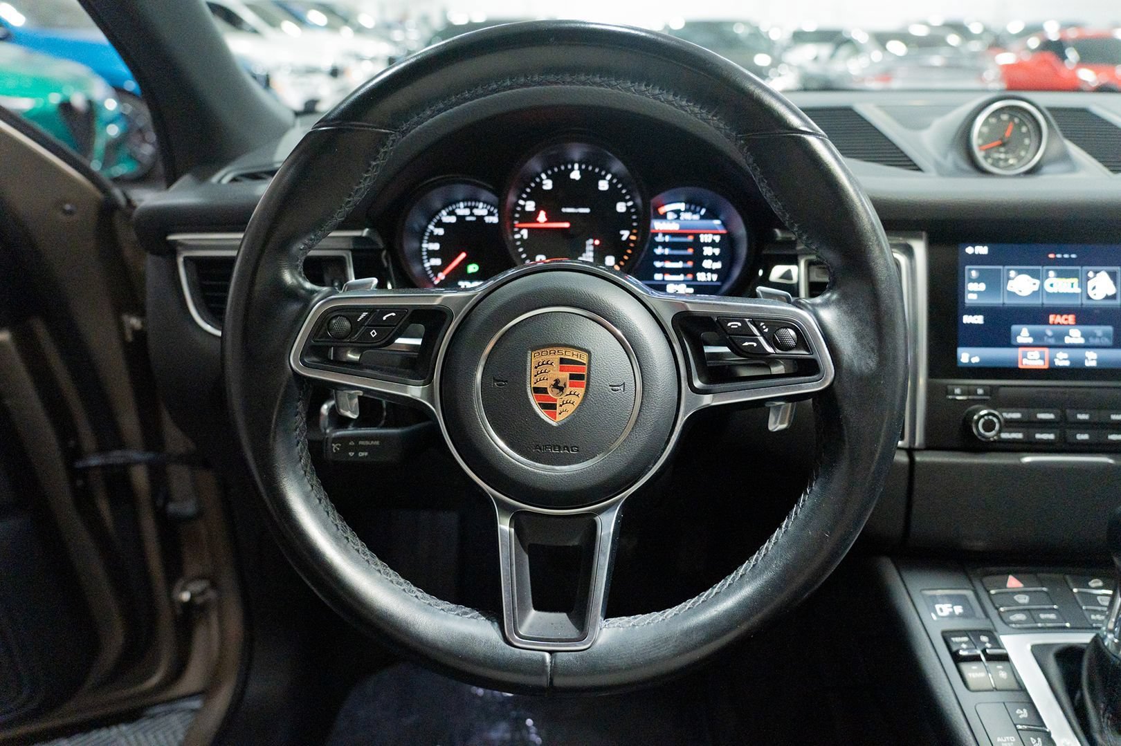 Used 2017 Porsche Macan AWD/4WD image 36