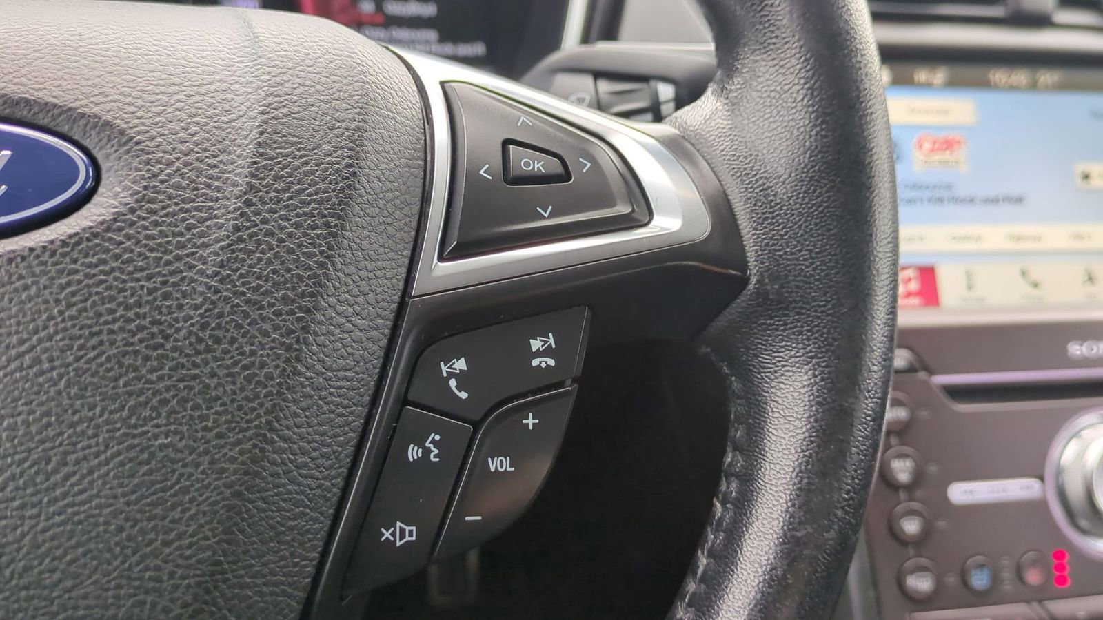 Used 2018 Ford Fusion Titanium image 26