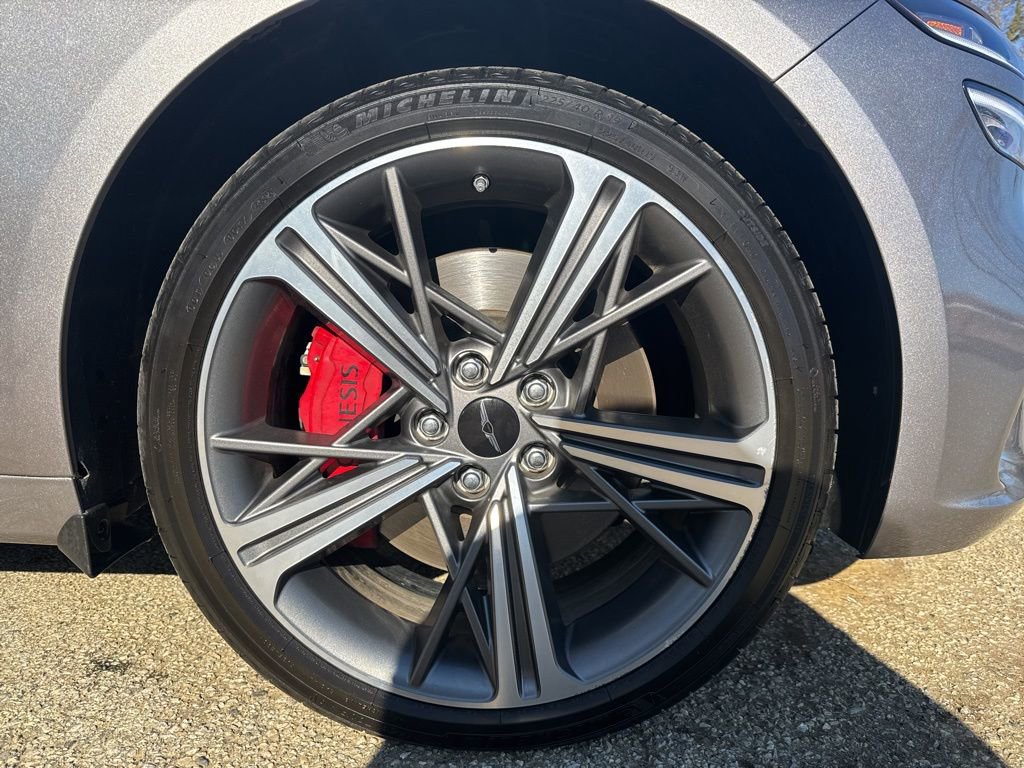 Used 2024 Genesis G70 2.5T w/ Sport Prestige Package image 11