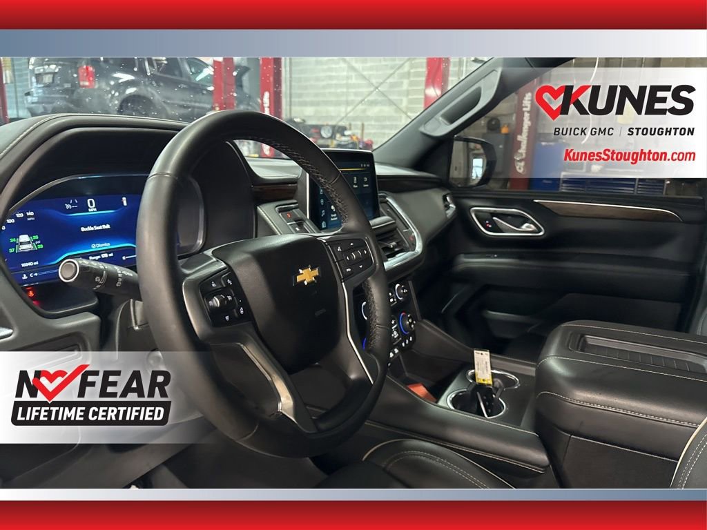 Used 2023 Chevrolet Suburban Premier image 20