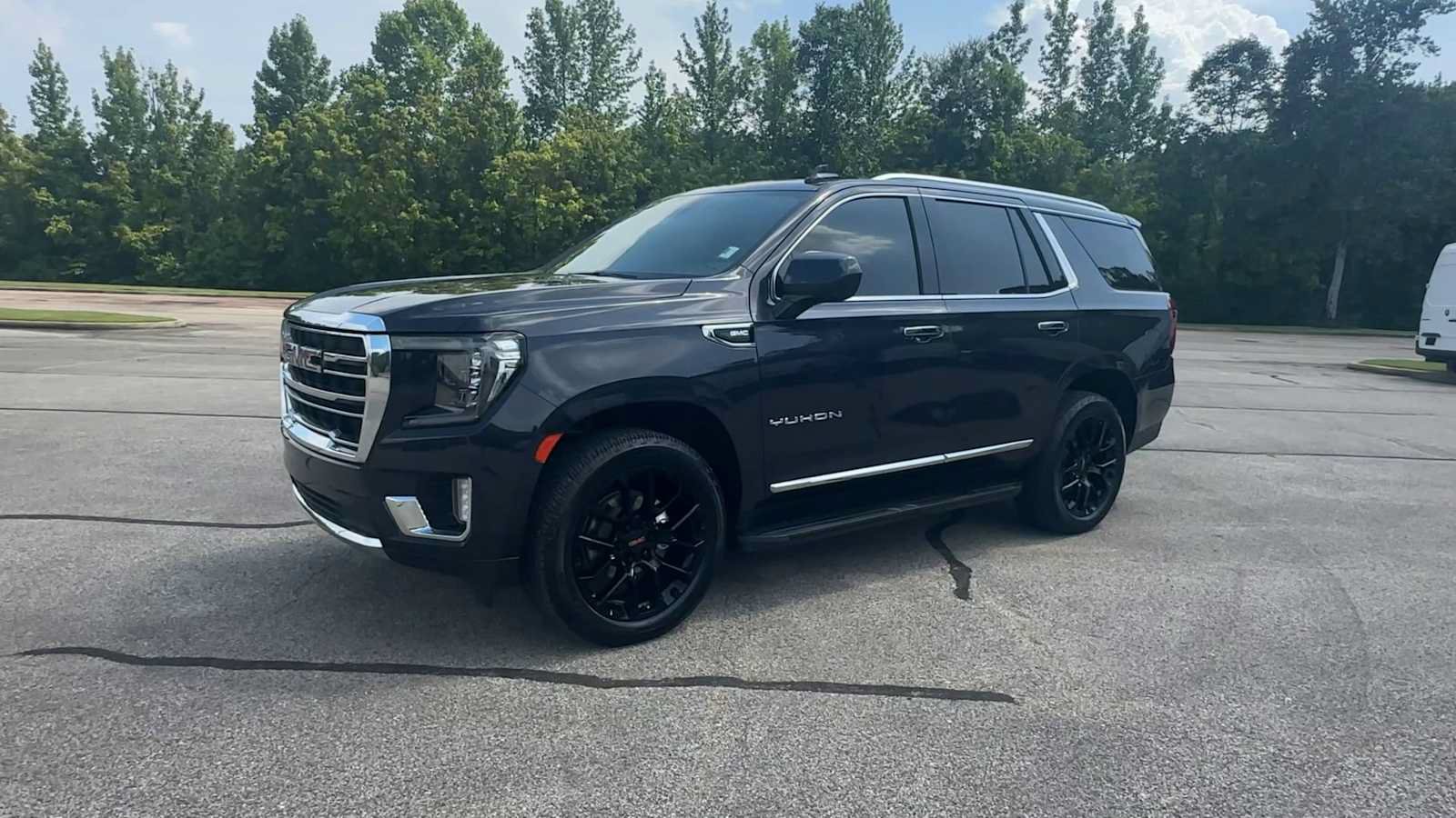 Certified 2023 GMC Yukon SLT AWD/4WD image 4