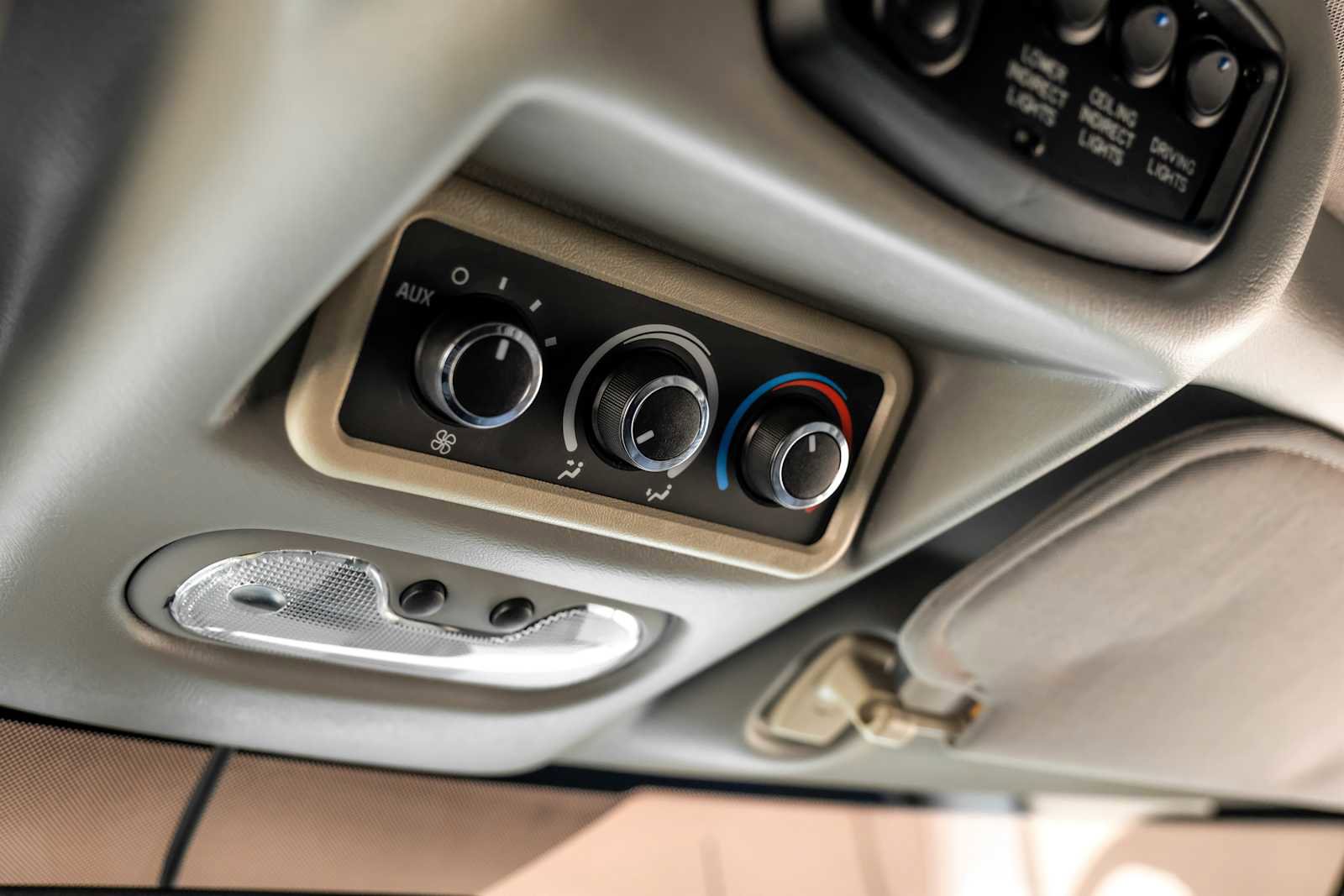 Used 2011 Chevrolet Express 1500 image 26