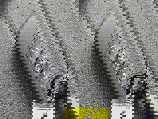 Used 2024 Volkswagen Tiguan SE image 37