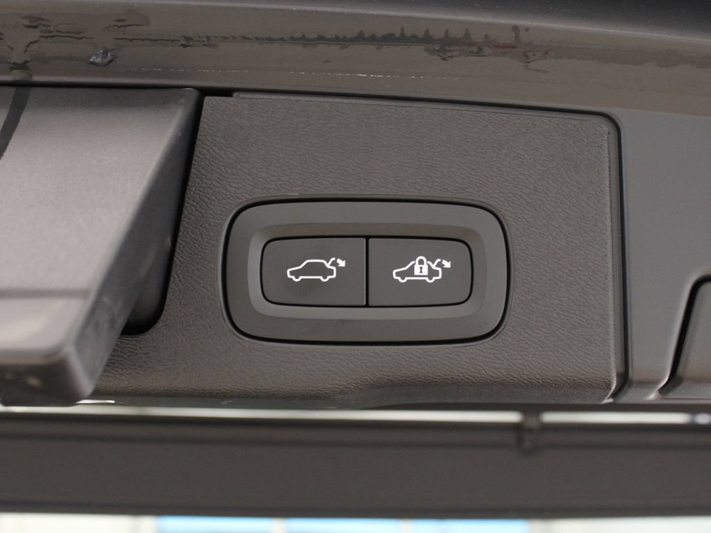 Used 2021 Volvo XC60 T5 Inscription w/ Protection Package Premier FWD image 36