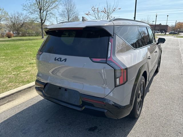 Certified 2026 Kia EV9 Land w/ Nightfall Edition Package image 22