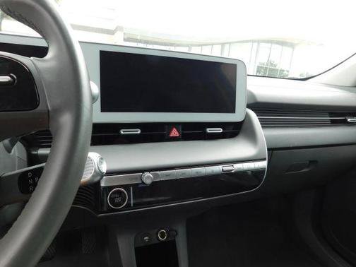 Used 2024 Hyundai Ioniq 5 SE RWD image 17