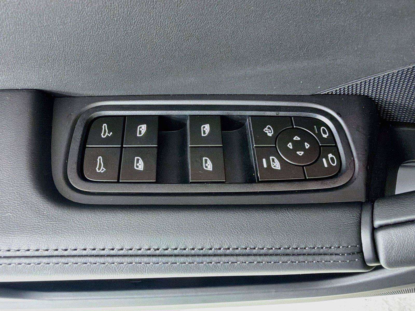 New 2026 Porsche Cayenne AWD/4WD image 8