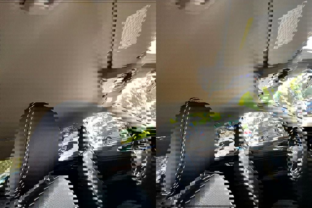 New 2026 Volkswagen Atlas SE FWD image 25