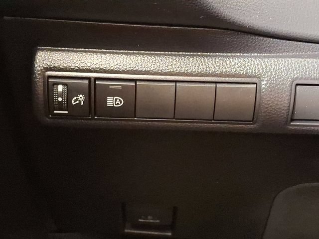 Used 2023 Toyota Corolla LE w/ Carpet Mat Package (TMS) FWD image 23