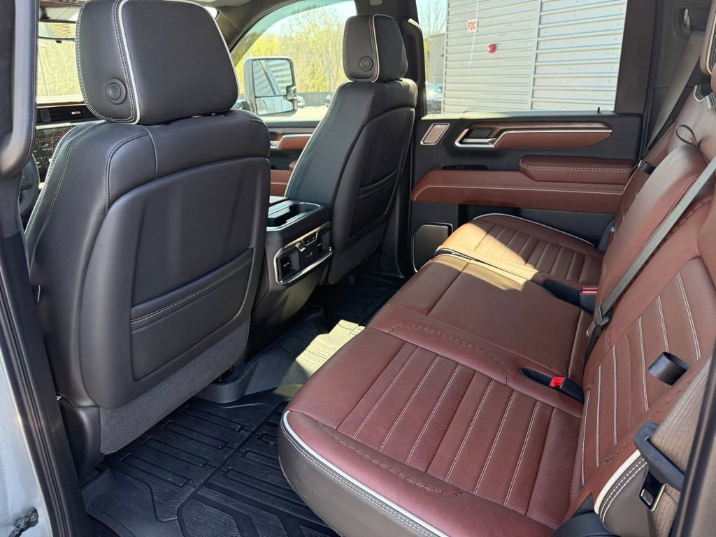 Used 2025 GMC Sierra 2500 Denali Ultimate image 24