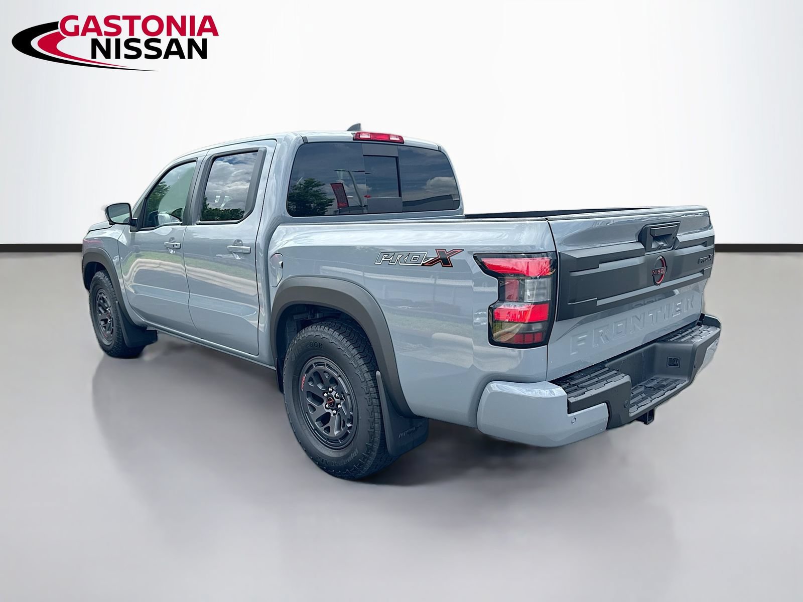 Used 2025 Nissan Frontier Pro-X w/ Pro Convenience Package RWD image 6