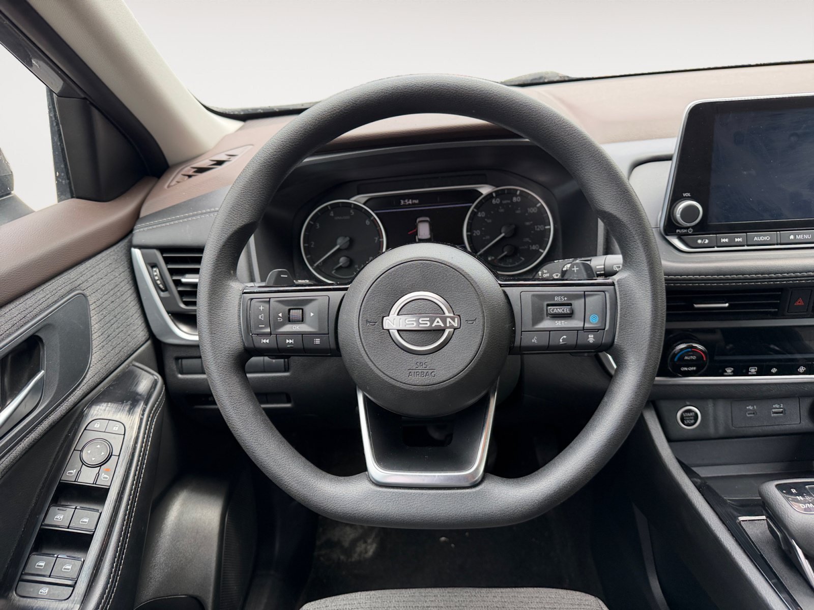 Used 2023 Nissan Rogue SV AWD/4WD image 12
