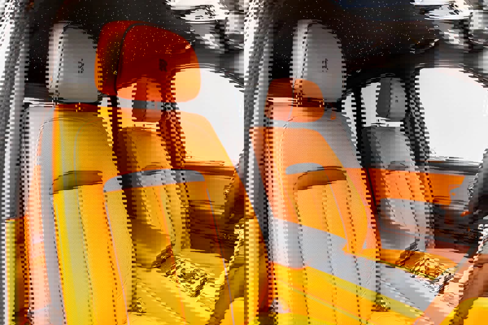 New 2026 Rolls-Royce Cullinan Black Badge image 59