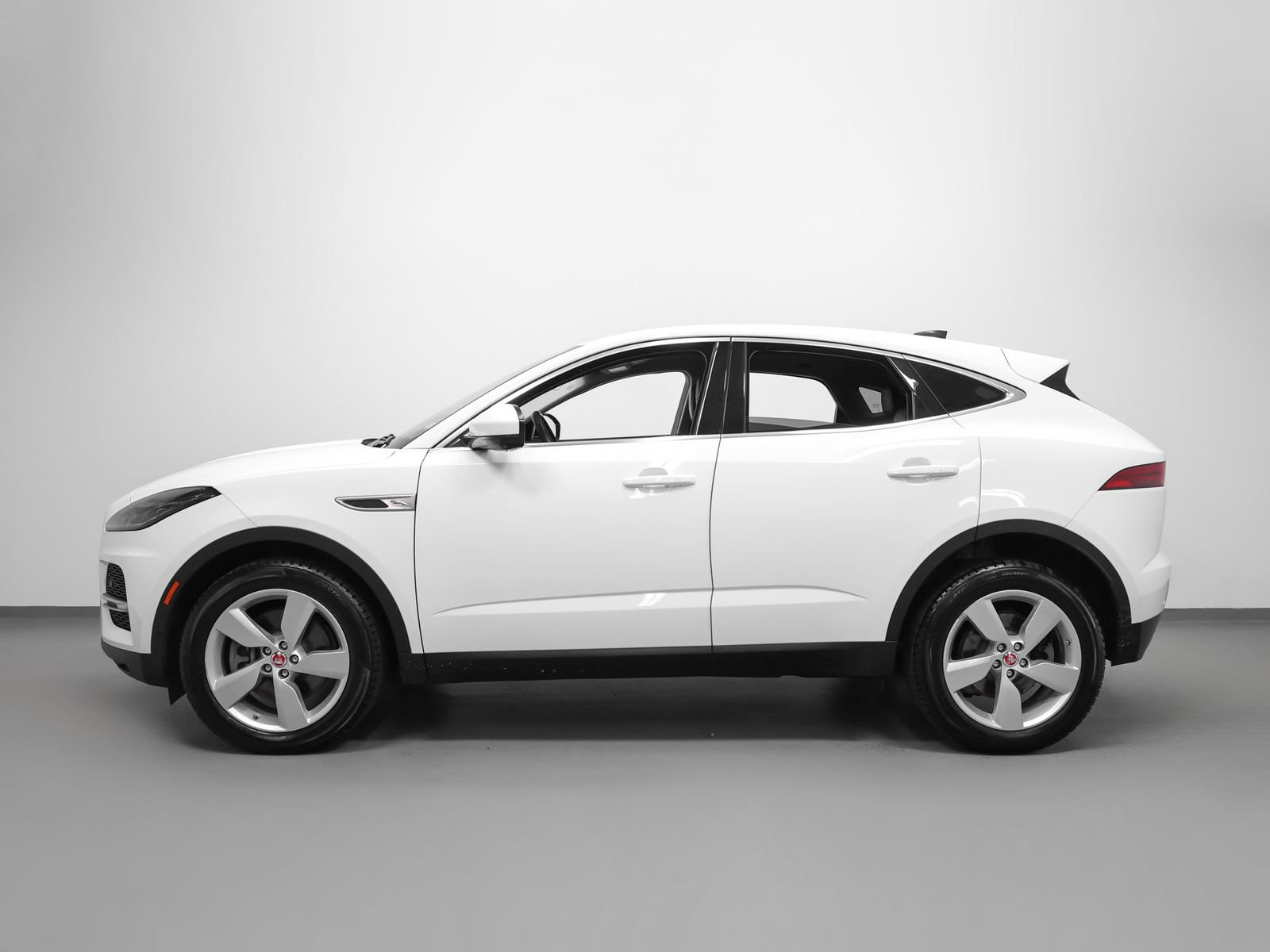 Used 2021 Jaguar E-PACE SE AWD/4WD image 2