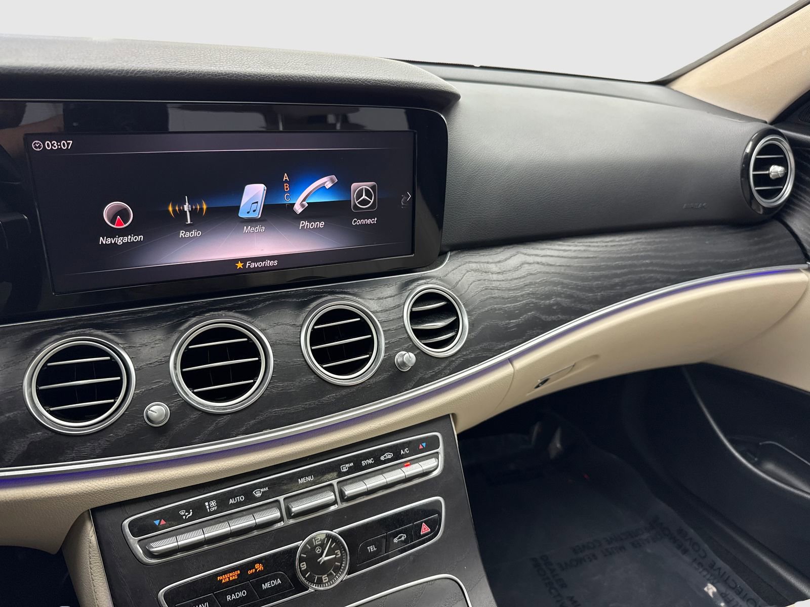 Used 2019 Mercedes-Benz E 300 w/ Premium 1 Package image 24