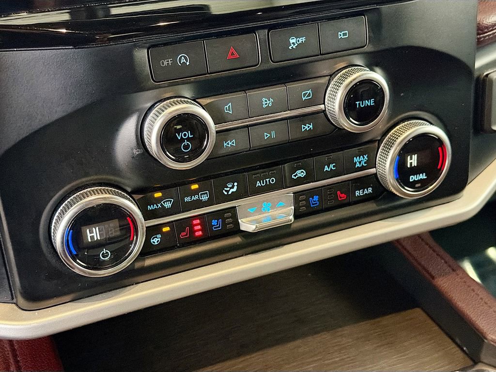 Used 2024 Ford Expedition Limited image 15