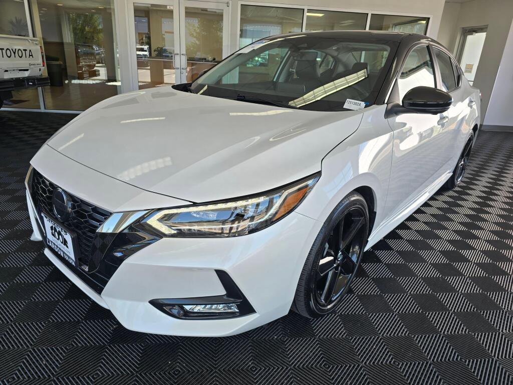 Used 2023 Nissan Sentra SR w/ SR Premium Package image 7