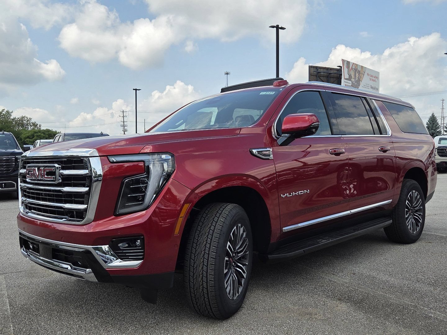 New 2026 GMC Yukon XL Elevation w/ Technology Package AWD/4WD image 16