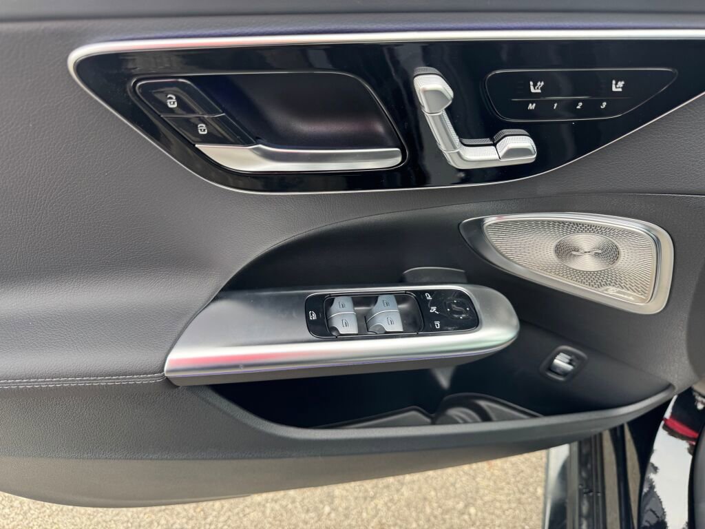 New 2026 Mercedes-Benz C 300 4MATIC Sedan image 10