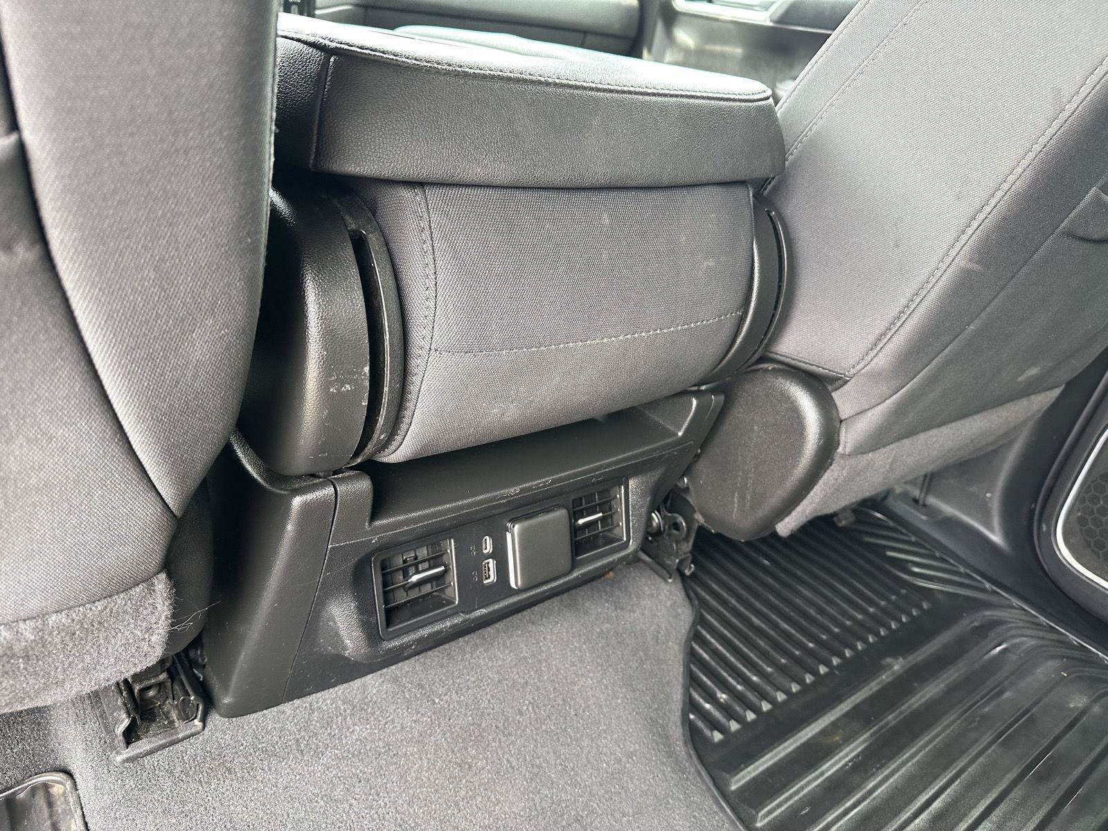 Used 2025 Chevrolet Silverado 1500 LT AWD/4WD image 12