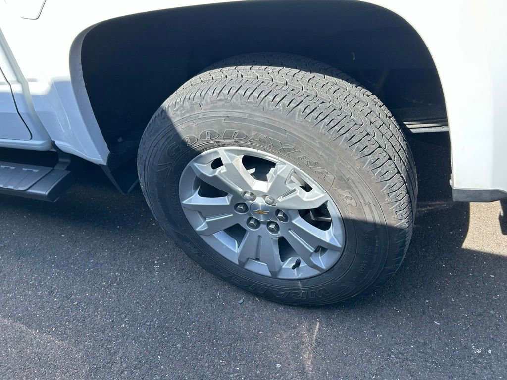 Used 2022 Chevrolet Colorado LT w/ Safety Package image 34