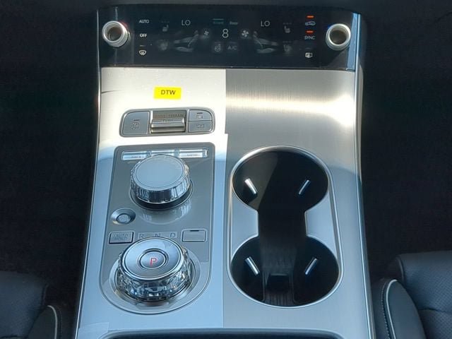 New 2026 Genesis GV70 2.5T Advanced AWD/4WD image 17
