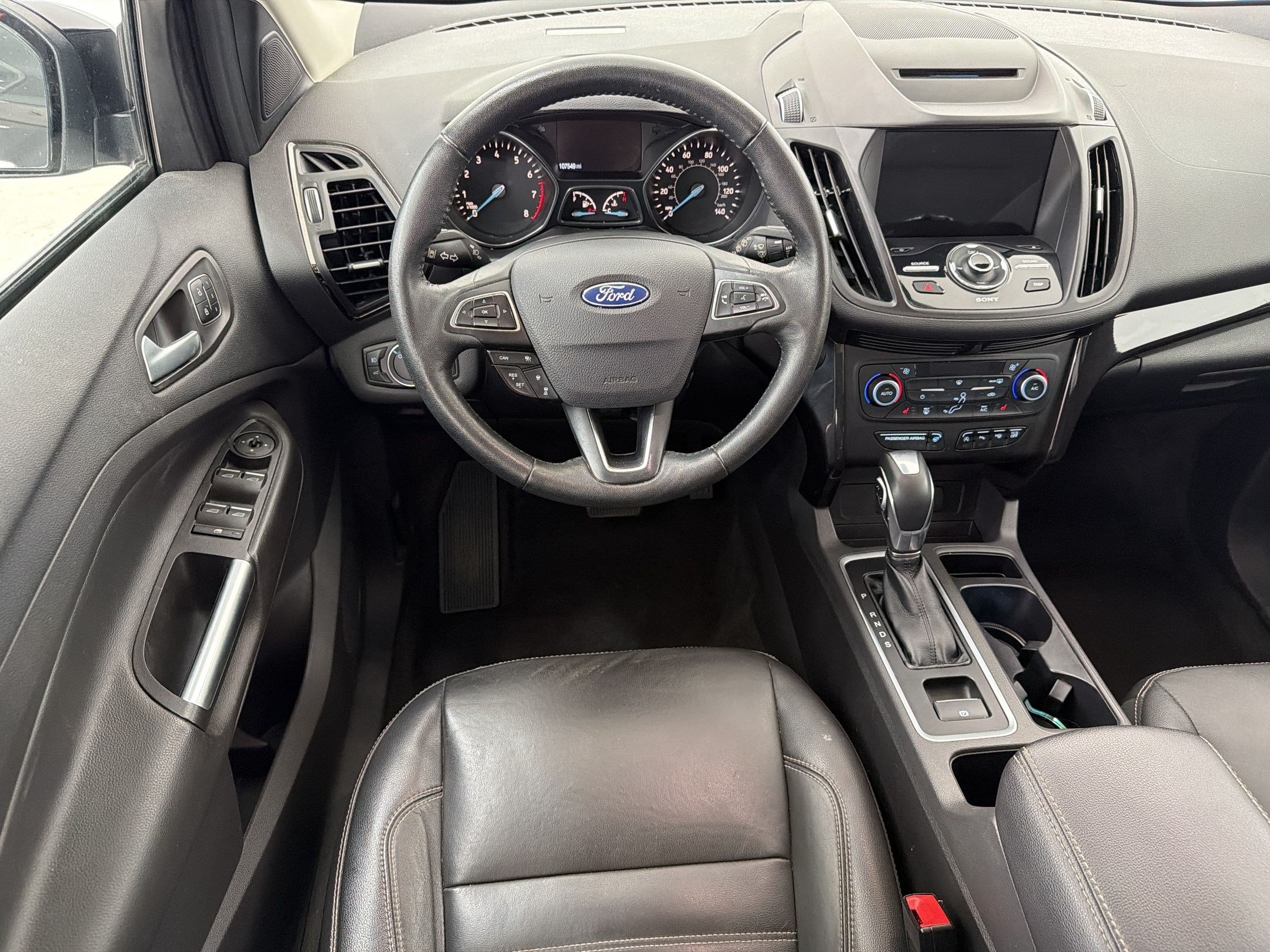 Used 2018 Ford Escape Titanium w/ Ford Safe & Smart Package FWD image 4