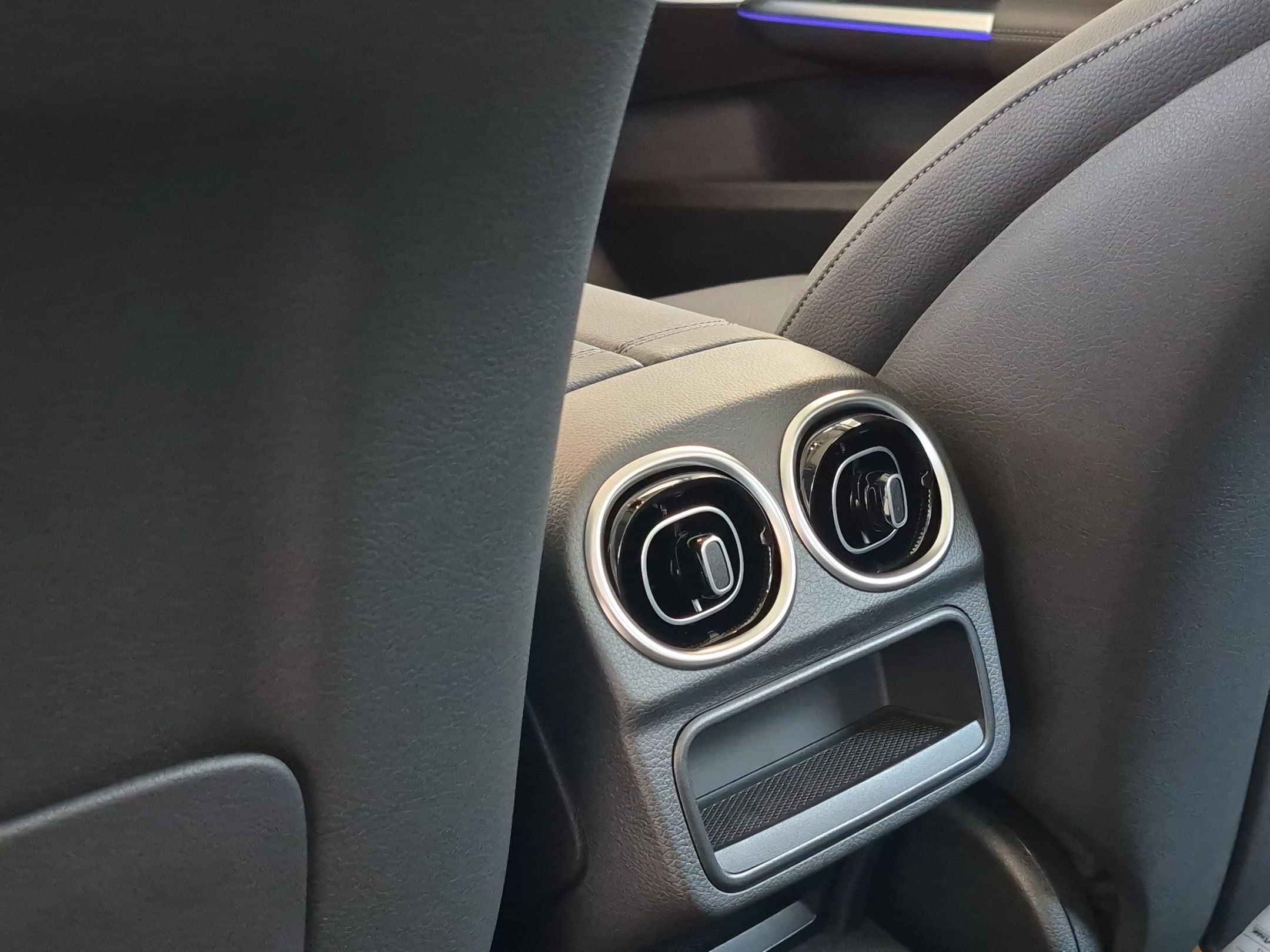 New 2026 Mercedes-Benz C 300 Sedan image 31