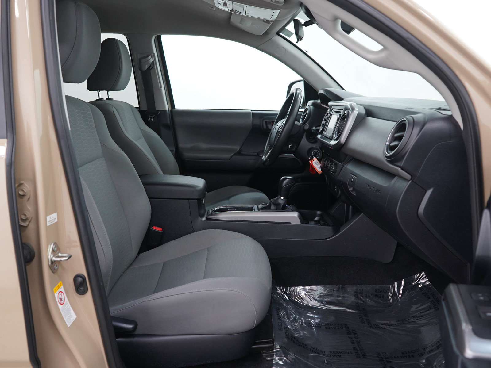 Used 2019 Toyota Tacoma SR5 RWD image 11