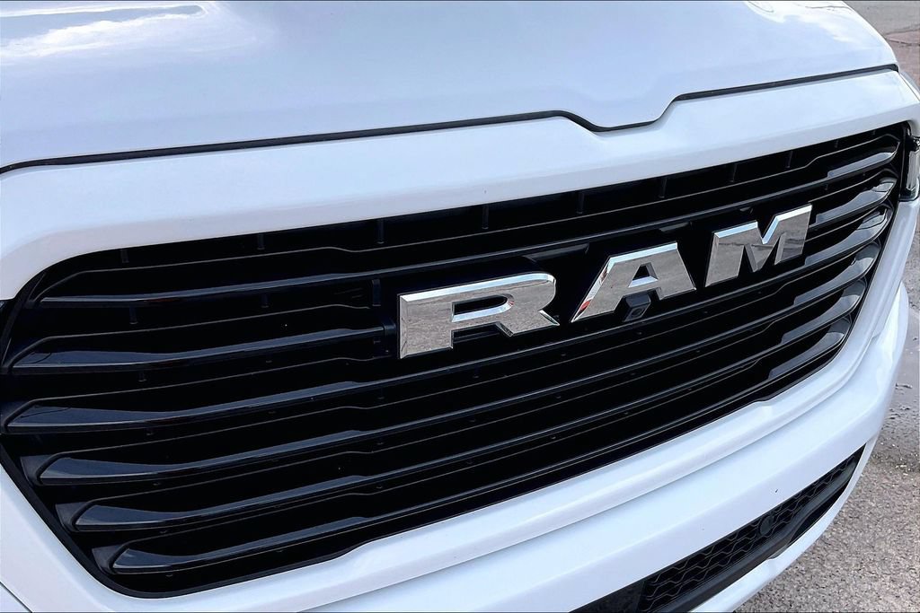 Used 2025 RAM 1500 Laramie w/ Sport Appearance Package AWD/4WD image 33