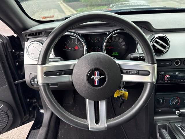 Used 2009 Ford Mustang GT Premium RWD image 15