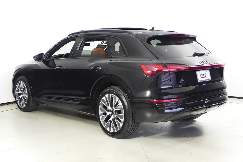 Used 2024 Audi Q8 e-tron Premium Plus w/ Premium Plus Package image 9