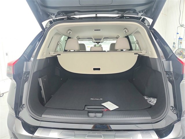 New 2025 Nissan Rogue SV image 38