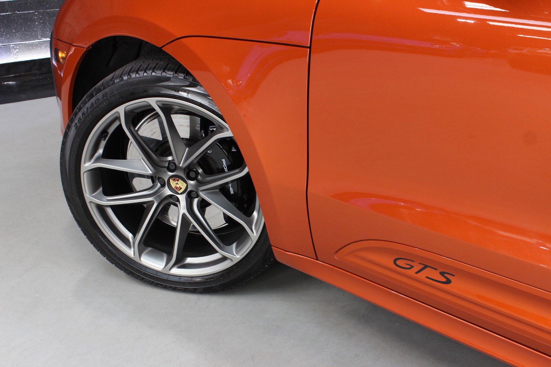 Used 2023 Porsche Macan GTS w/ Premium Package Plus image 17