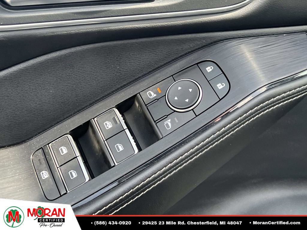 Used 2023 Nissan Rogue Platinum w/ Platinum Premium Package AWD/4WD image 17