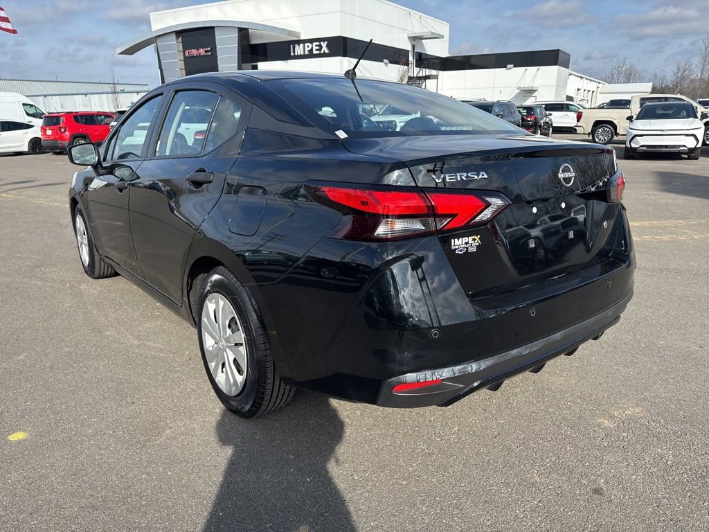 Used 2023 Nissan Versa S w/ Trunk Package image 3