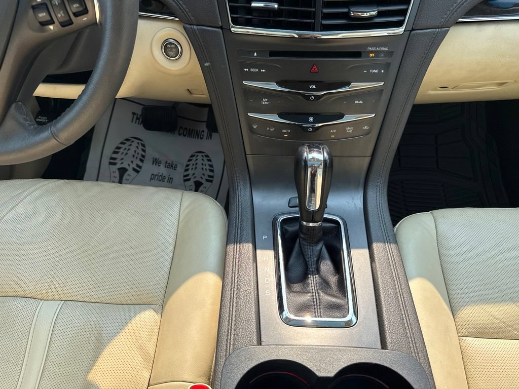 Used 2019 Lincoln MKT AWD image 19