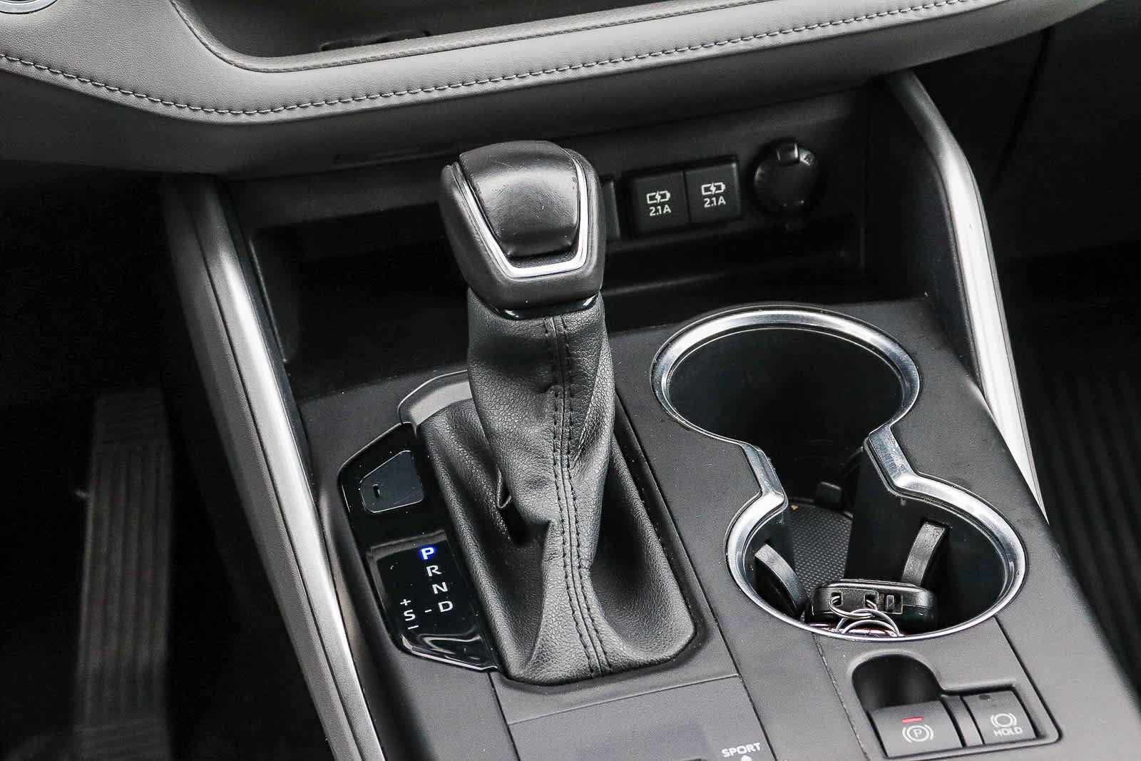 Used 2021 Toyota Highlander XLE AWD/4WD image 24