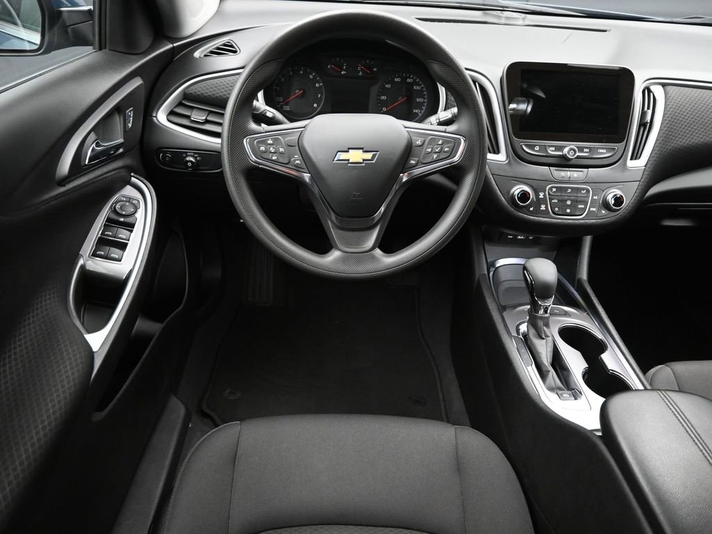 Used 2024 Chevrolet Malibu LT image 11