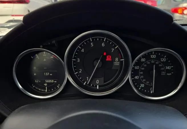 Used 2020 MAZDA MX-5 Miata RF Club RWD image 7