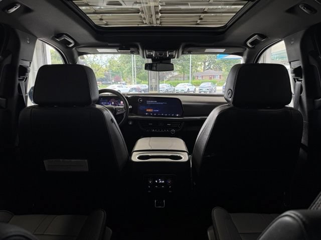 Used 2025 Chevrolet Tahoe RST w/ Comfort Package AWD/4WD image 17