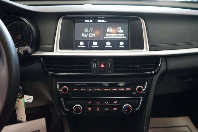 Used 2020 Kia Optima LX image 7