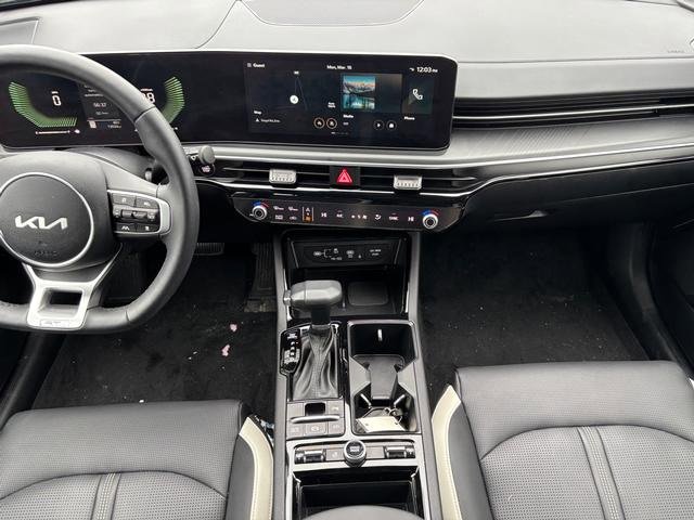 Used 2025 Kia K5 GT-Line AWD/4WD image 17